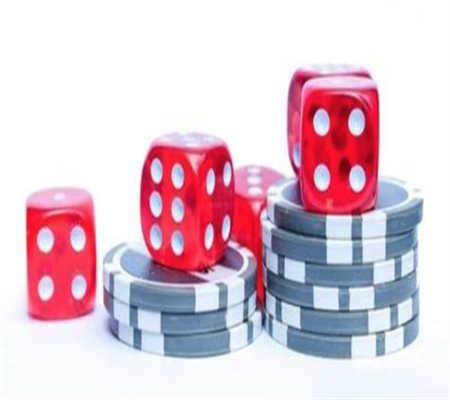 Chiến Lược Texas Hold'em: Quyết Định Khi Đối Mặt Với Việc Tất Cả Gào Thét